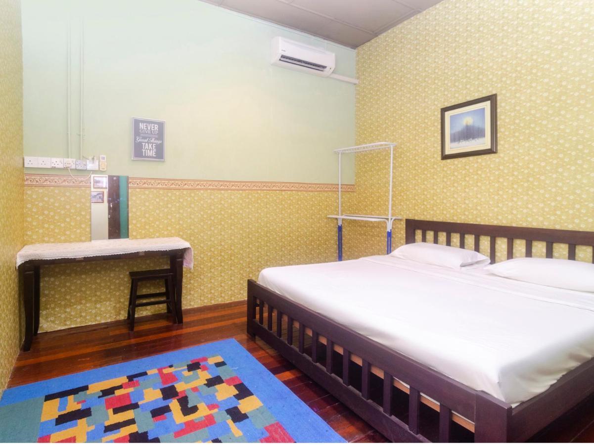 Hotel SPOT ON 89904 Marco Polo's Kuching Exterior foto